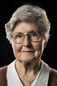 portret van een oudere vrouw Fotograaf Deventer | Bedrijfsfotografie | Geënsceneerde fotografie | Studiofotografie